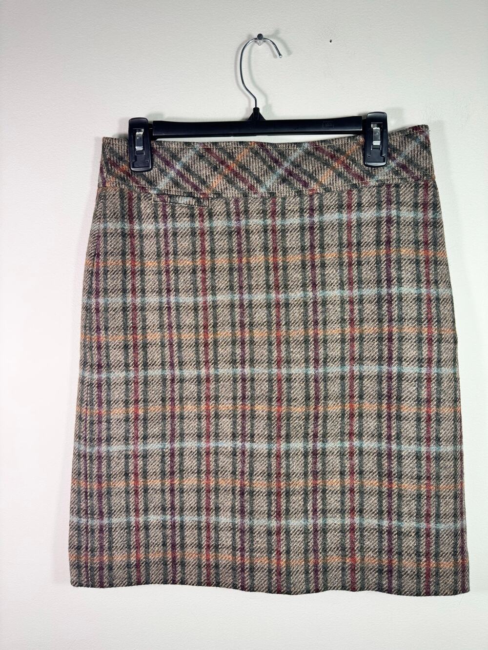 LL Bean Beige Red Wool Plaid Skirt Petite Size 4